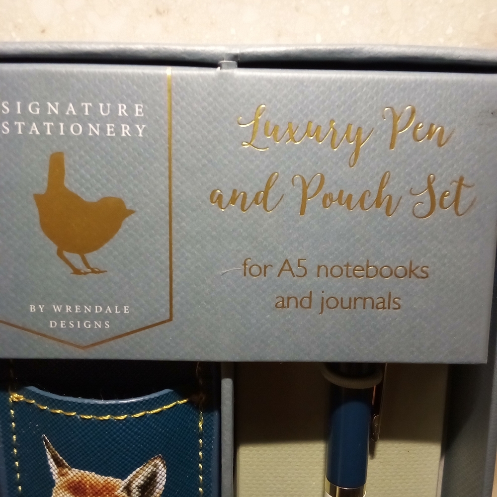 NWT Wrendale Designs Fox Pen and Pouch Set - Picture 2 of 5